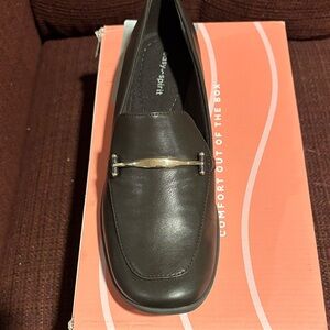 NEW WOMENS 8.5 Easy Spirit Brown Slip On  Loafer with Gold Detail
